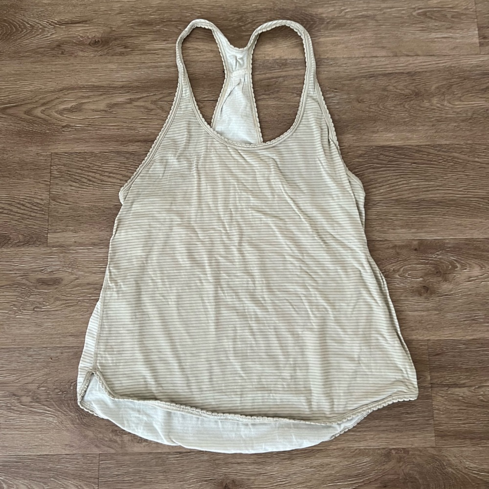 Lululemon Athletica Women’s Tank Size 6 in Tan/Cream